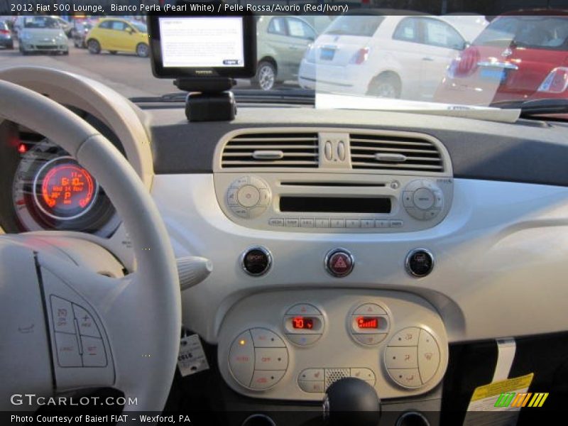 Bianco Perla (Pearl White) / Pelle Rossa/Avorio (Red/Ivory) 2012 Fiat 500 Lounge