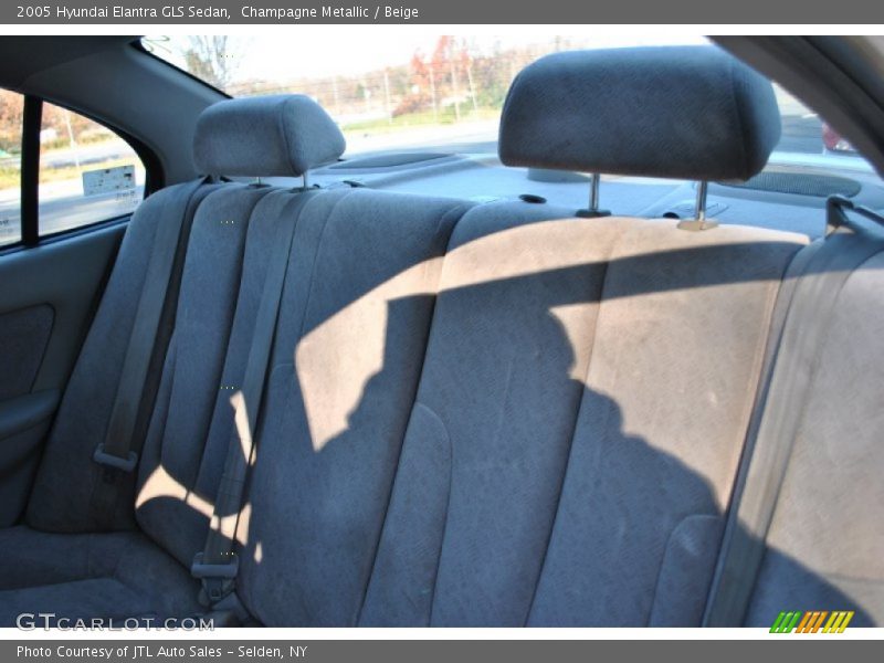 Champagne Metallic / Beige 2005 Hyundai Elantra GLS Sedan