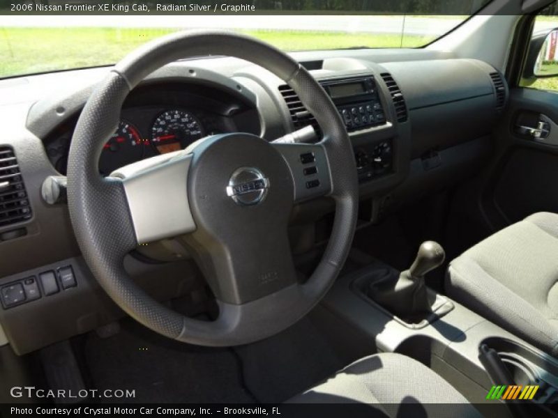 Radiant Silver / Graphite 2006 Nissan Frontier XE King Cab
