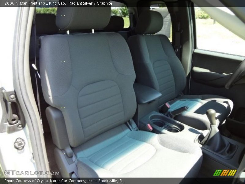 Radiant Silver / Graphite 2006 Nissan Frontier XE King Cab