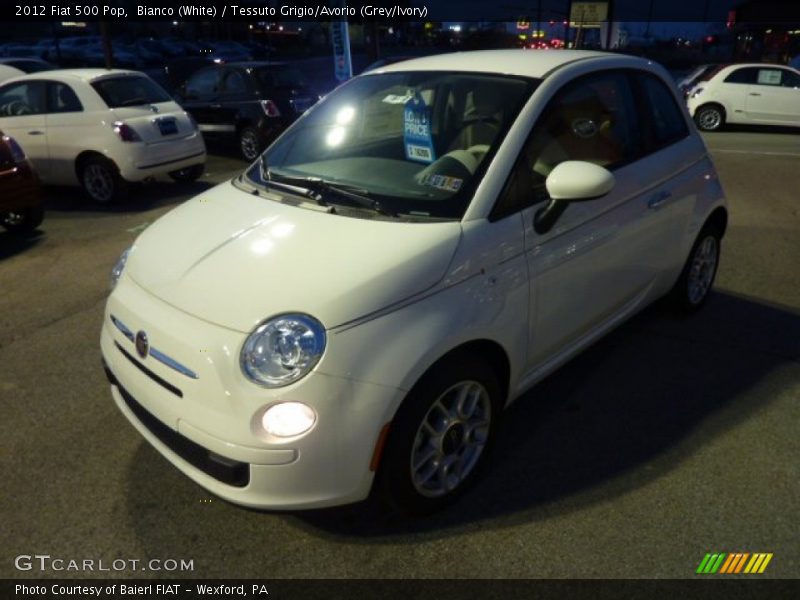 Bianco (White) / Tessuto Grigio/Avorio (Grey/Ivory) 2012 Fiat 500 Pop