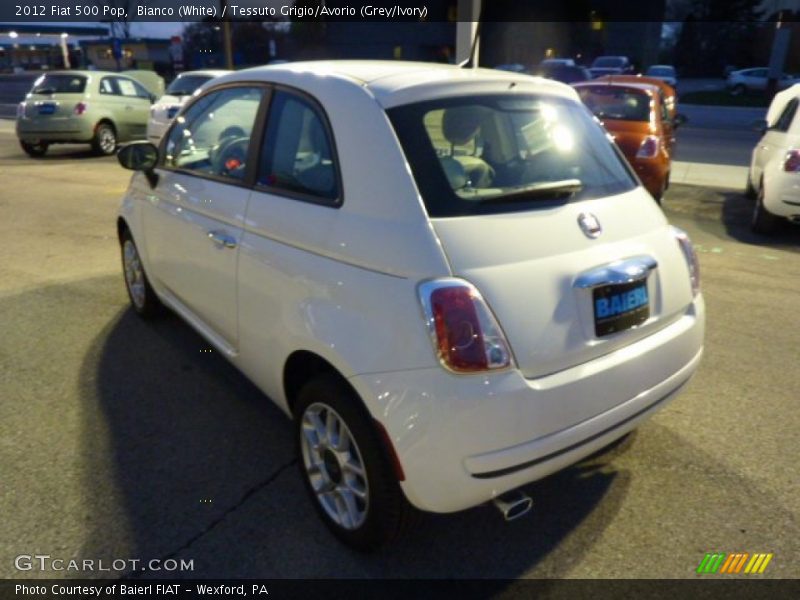 Bianco (White) / Tessuto Grigio/Avorio (Grey/Ivory) 2012 Fiat 500 Pop