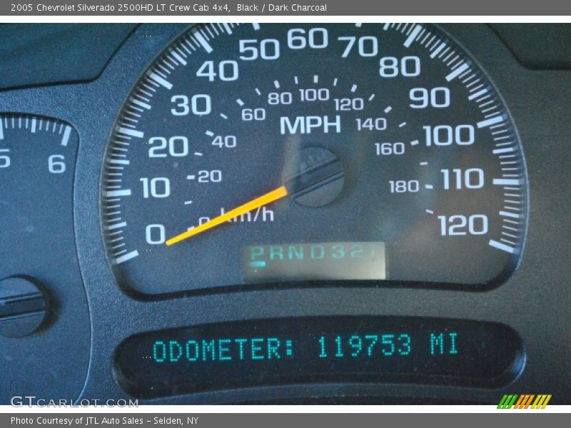 Black / Dark Charcoal 2005 Chevrolet Silverado 2500HD LT Crew Cab 4x4