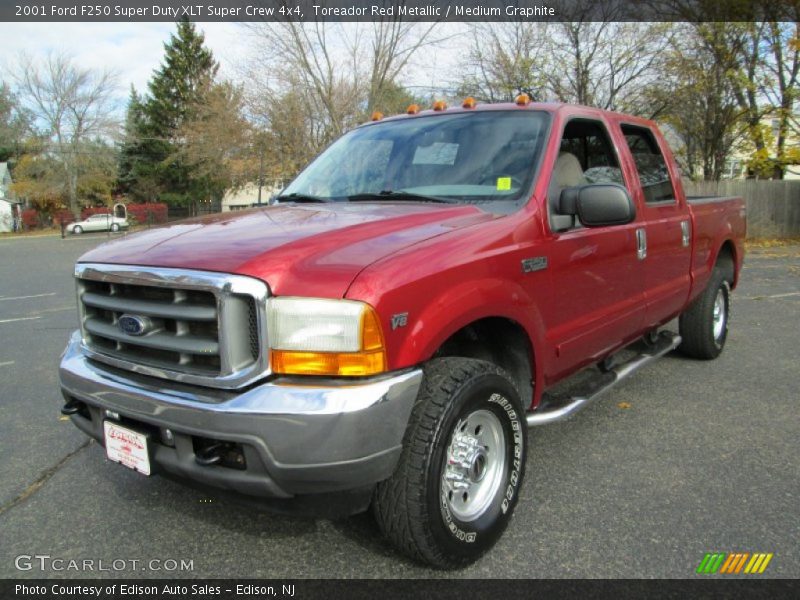 Toreador Red Metallic / Medium Graphite 2001 Ford F250 Super Duty XLT Super Crew 4x4