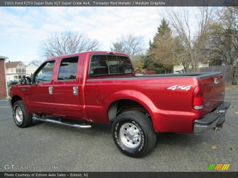 Toreador Red Metallic / Medium Graphite 2001 Ford F250 Super Duty XLT Super Crew 4x4