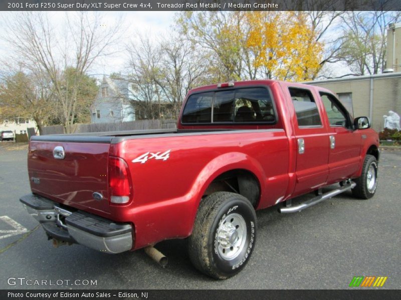 Toreador Red Metallic / Medium Graphite 2001 Ford F250 Super Duty XLT Super Crew 4x4