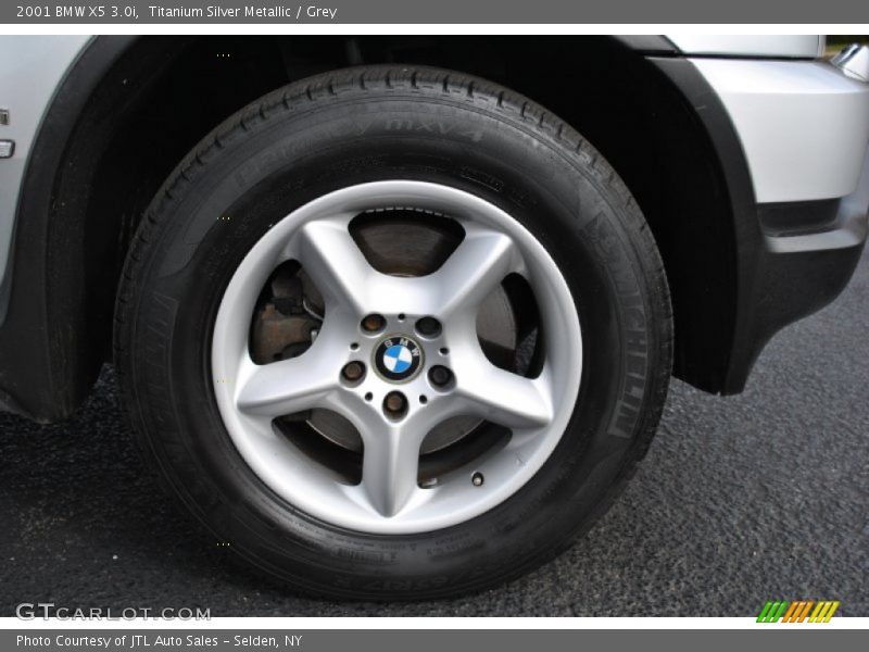 Titanium Silver Metallic / Grey 2001 BMW X5 3.0i