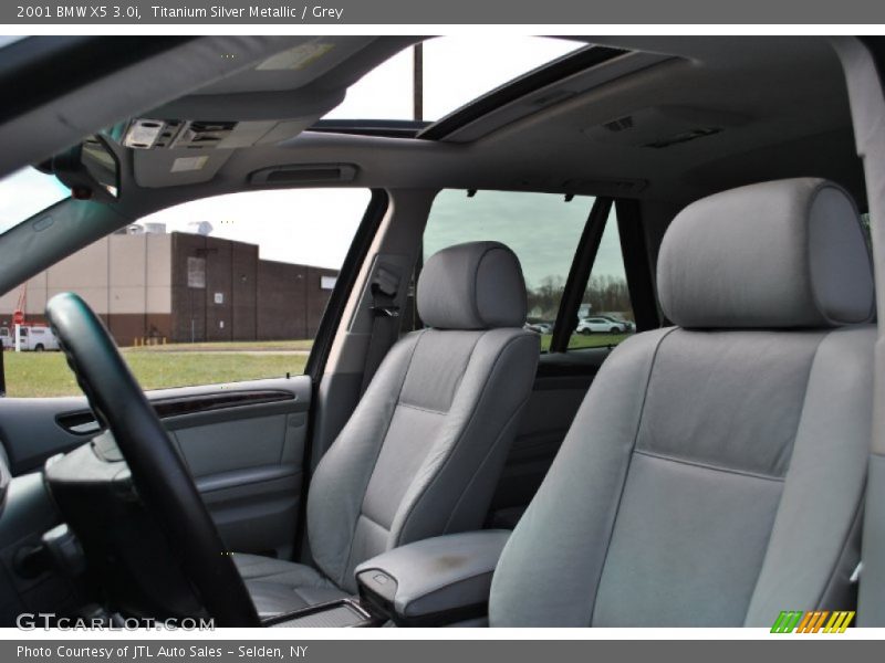 Titanium Silver Metallic / Grey 2001 BMW X5 3.0i