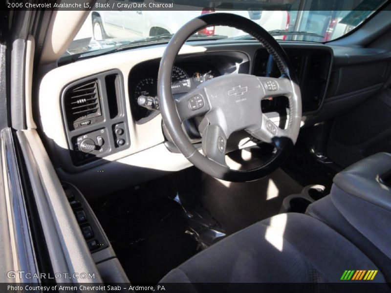 Black / Gray/Dark Charcoal 2006 Chevrolet Avalanche LS