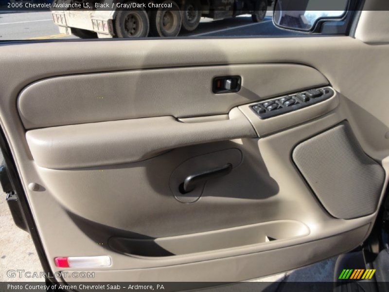 Black / Gray/Dark Charcoal 2006 Chevrolet Avalanche LS