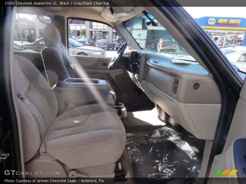 Black / Gray/Dark Charcoal 2006 Chevrolet Avalanche LS