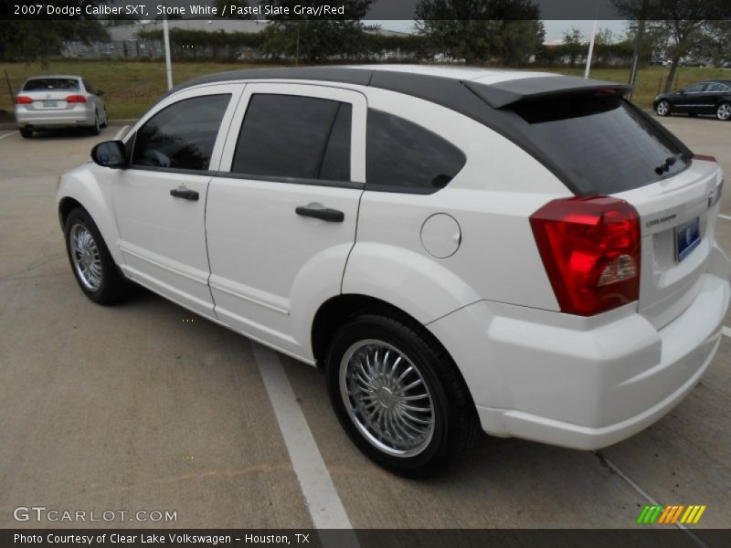 Stone White / Pastel Slate Gray/Red 2007 Dodge Caliber SXT