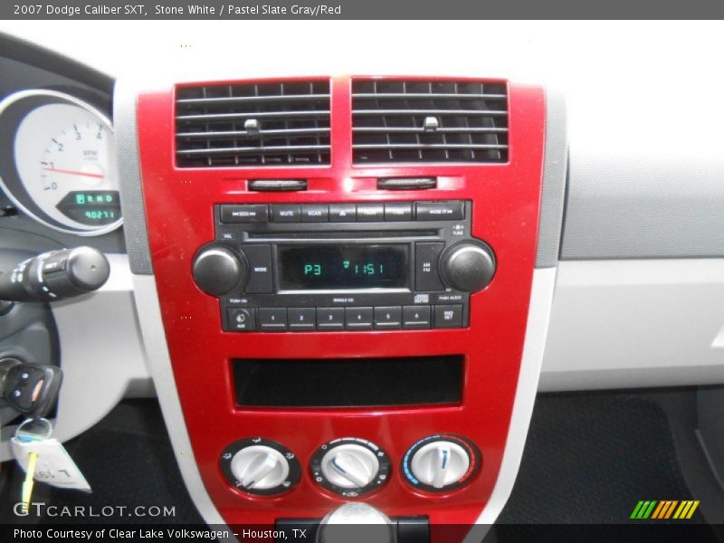 Controls of 2007 Caliber SXT