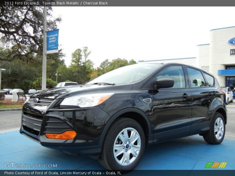 Tuxedo Black Metallic / Charcoal Black 2013 Ford Escape S