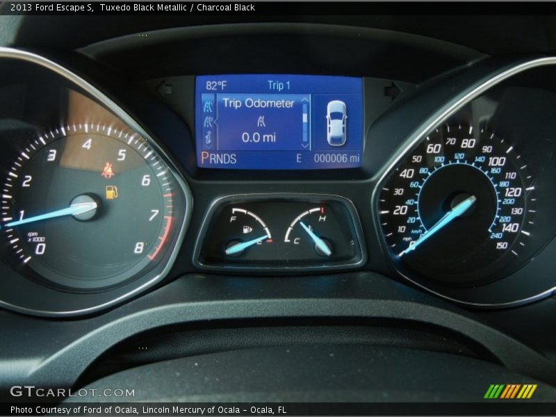 Tuxedo Black Metallic / Charcoal Black 2013 Ford Escape S