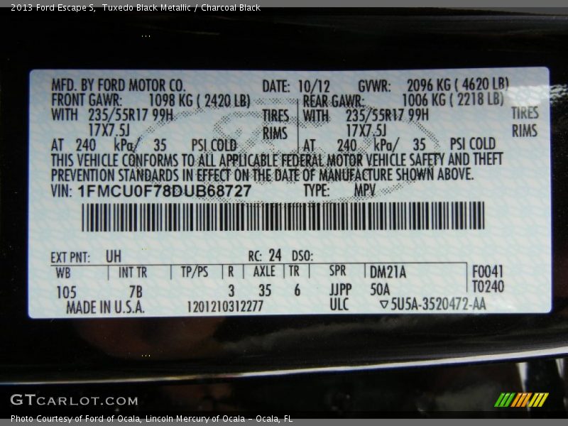 Tuxedo Black Metallic / Charcoal Black 2013 Ford Escape S