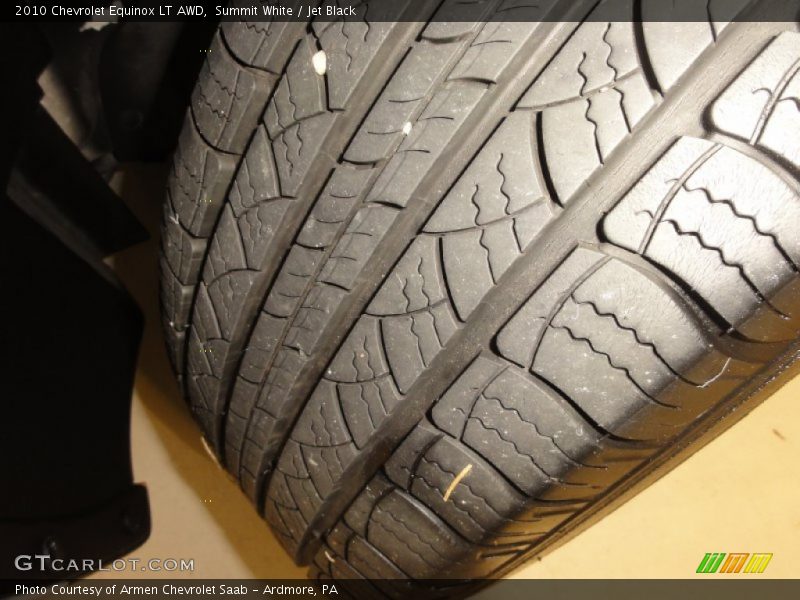 Summit White / Jet Black 2010 Chevrolet Equinox LT AWD