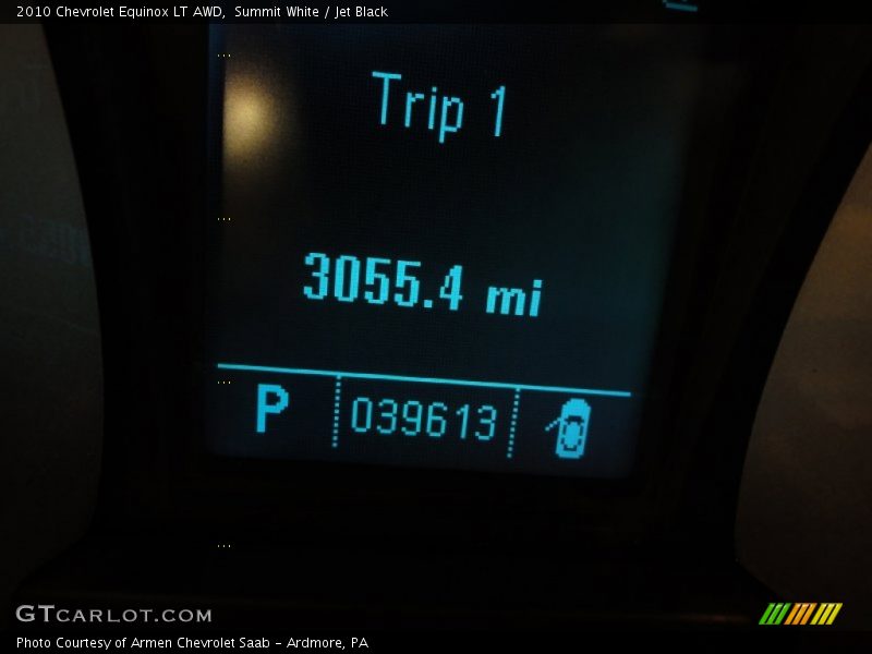 Summit White / Jet Black 2010 Chevrolet Equinox LT AWD