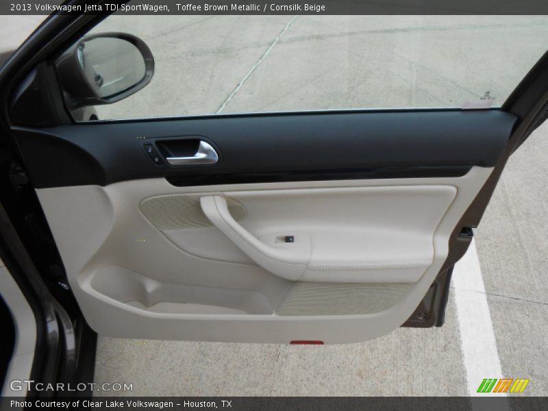 Door Panel of 2013 Jetta TDI SportWagen