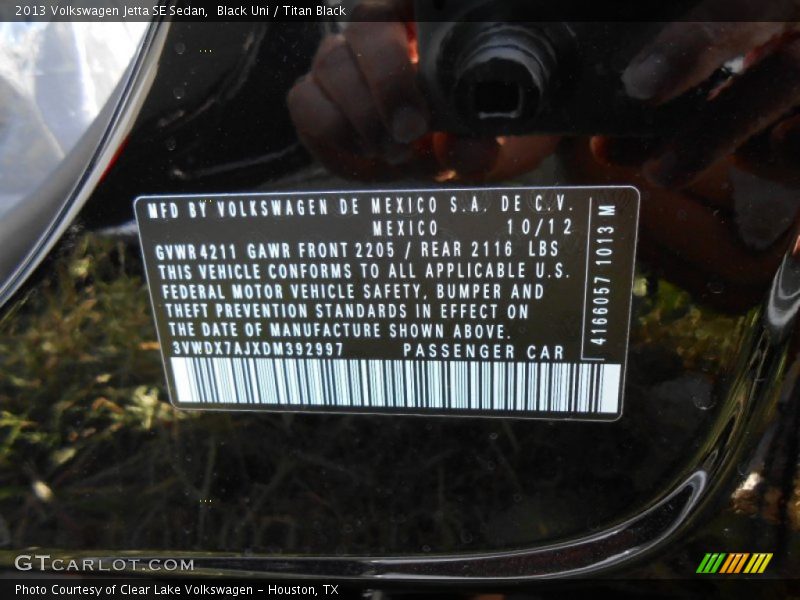 Black Uni / Titan Black 2013 Volkswagen Jetta SE Sedan
