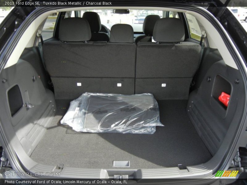 Tuxedo Black Metallic / Charcoal Black 2013 Ford Edge SE