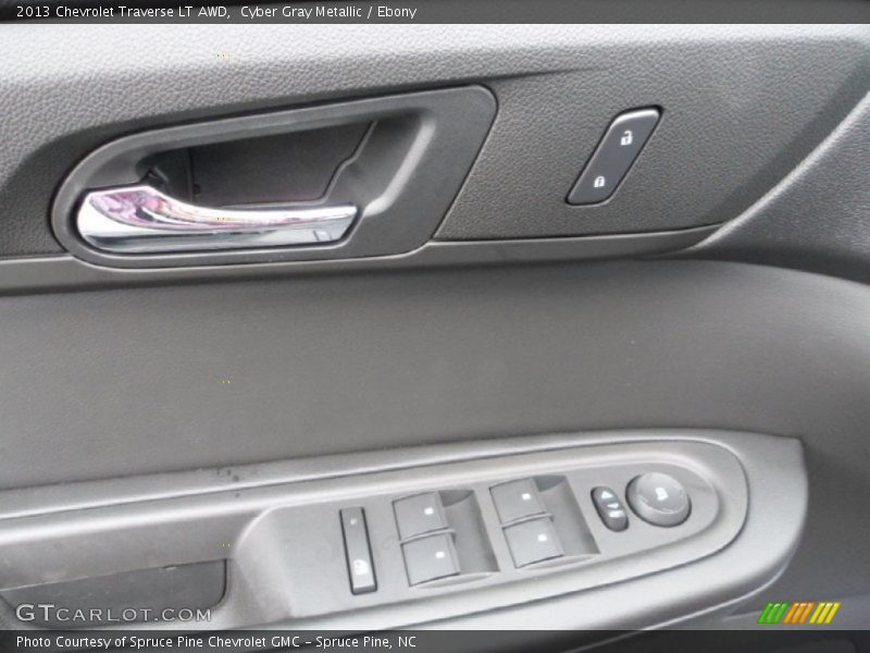 Cyber Gray Metallic / Ebony 2013 Chevrolet Traverse LT AWD