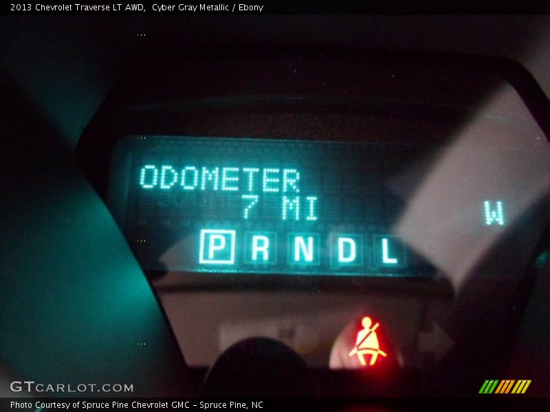 Cyber Gray Metallic / Ebony 2013 Chevrolet Traverse LT AWD