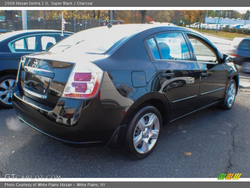 Super Black / Charcoal 2009 Nissan Sentra 2.0