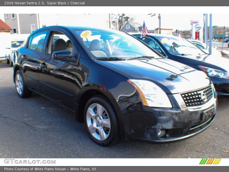 Super Black / Charcoal 2009 Nissan Sentra 2.0