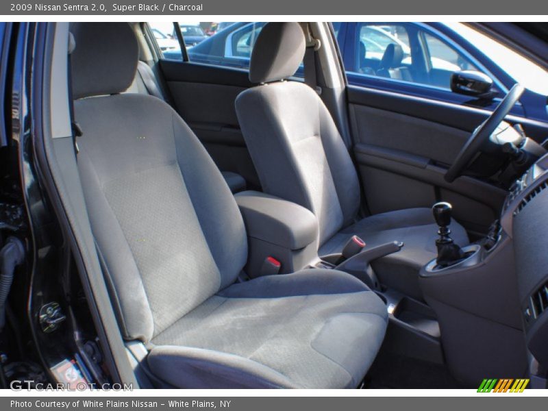 Super Black / Charcoal 2009 Nissan Sentra 2.0