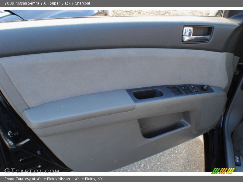 Super Black / Charcoal 2009 Nissan Sentra 2.0