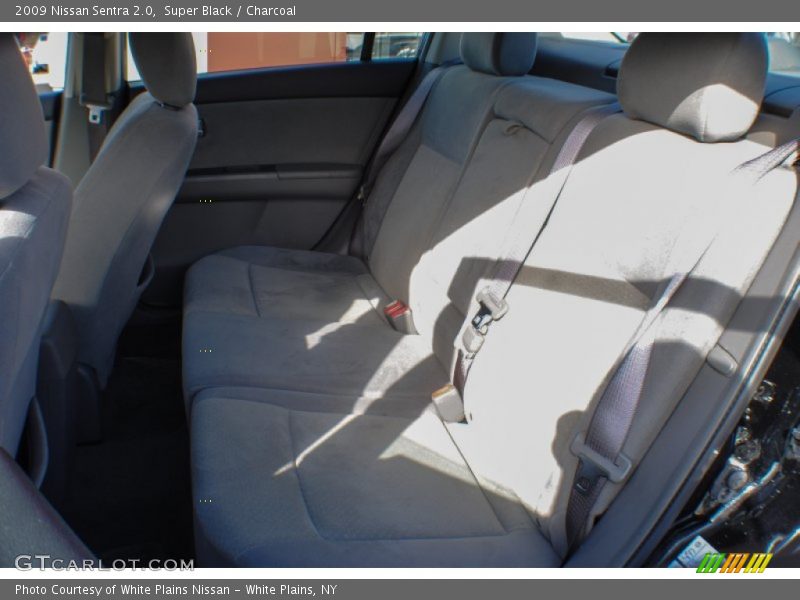 Super Black / Charcoal 2009 Nissan Sentra 2.0