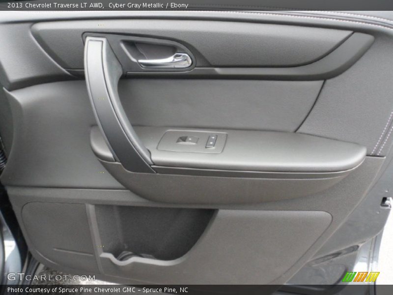Cyber Gray Metallic / Ebony 2013 Chevrolet Traverse LT AWD