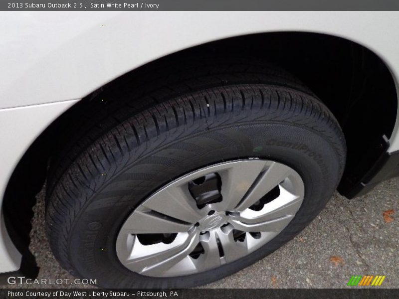 Satin White Pearl / Ivory 2013 Subaru Outback 2.5i