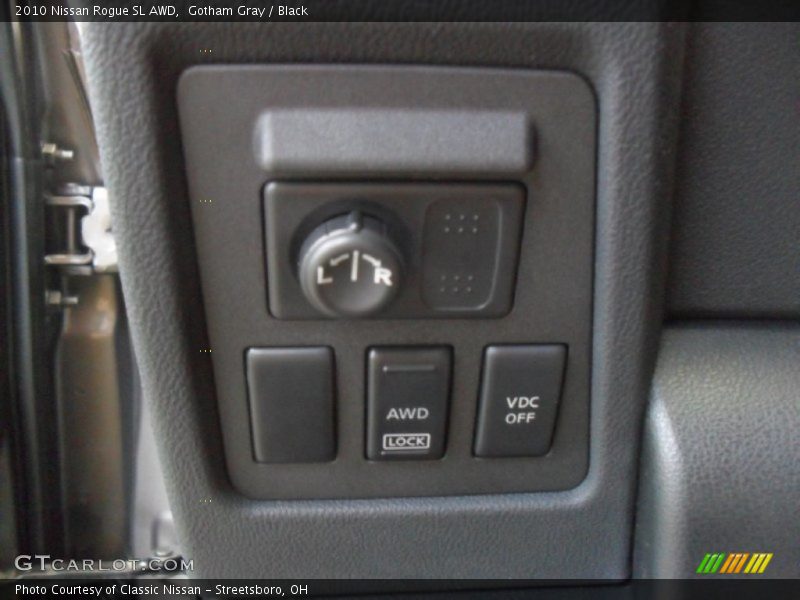 Gotham Gray / Black 2010 Nissan Rogue SL AWD