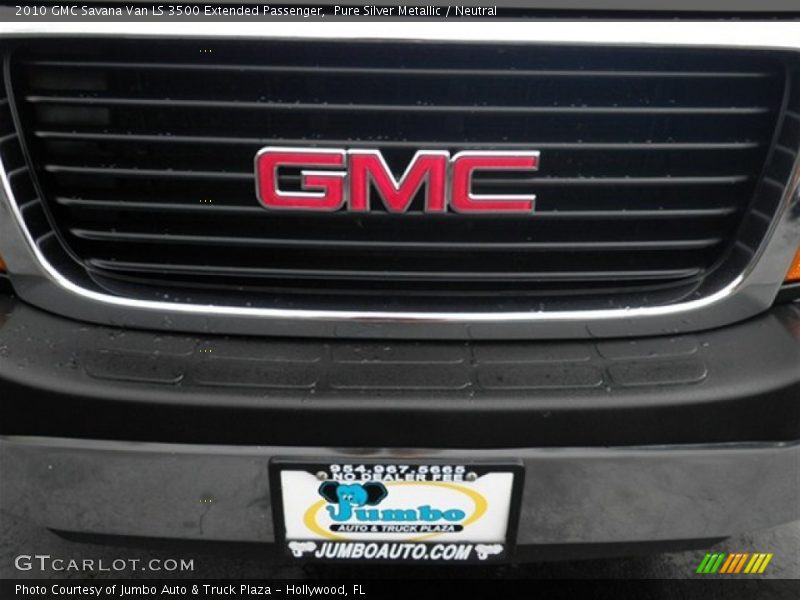 Pure Silver Metallic / Neutral 2010 GMC Savana Van LS 3500 Extended Passenger
