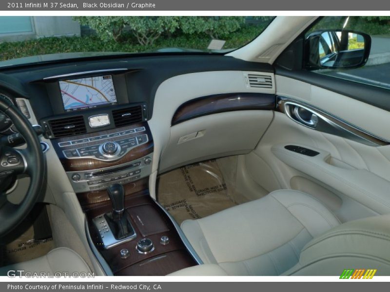 Black Obsidian / Graphite 2011 Infiniti M 37 Sedan