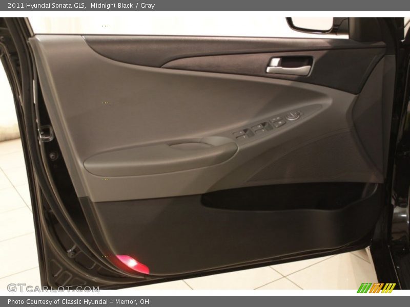 Midnight Black / Gray 2011 Hyundai Sonata GLS