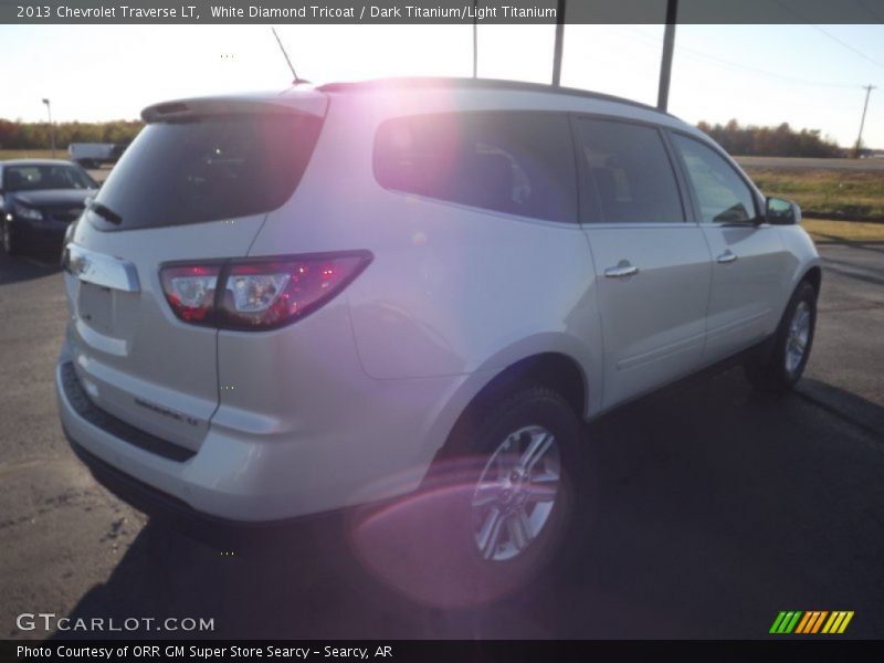 White Diamond Tricoat / Dark Titanium/Light Titanium 2013 Chevrolet Traverse LT