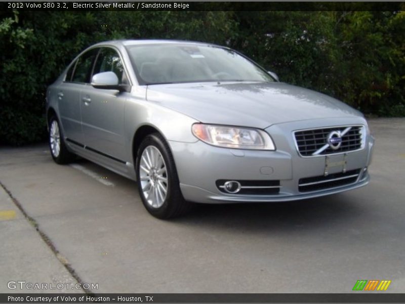 Electric Silver Metallic / Sandstone Beige 2012 Volvo S80 3.2