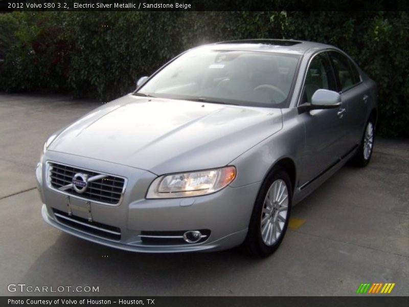 Electric Silver Metallic / Sandstone Beige 2012 Volvo S80 3.2