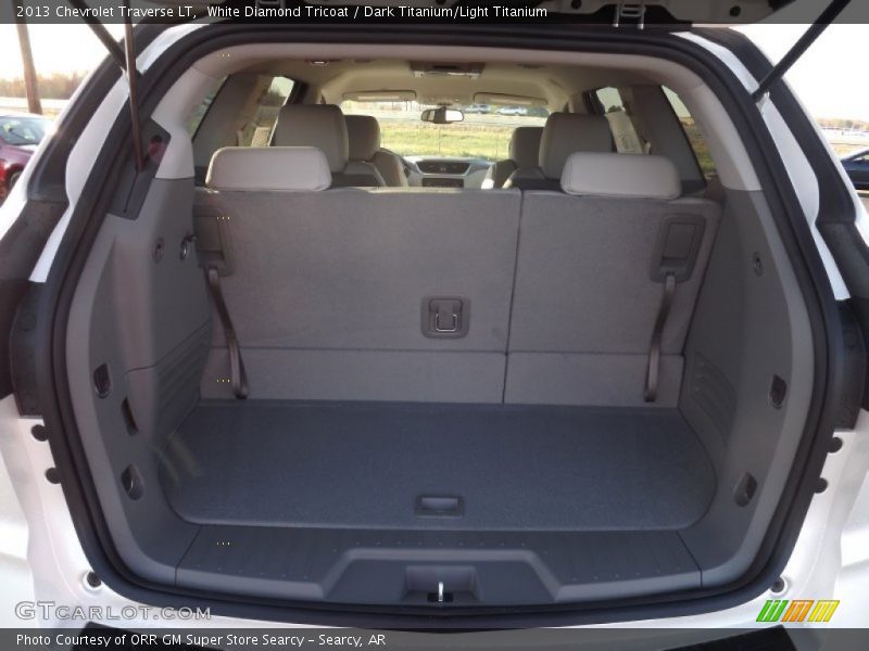 White Diamond Tricoat / Dark Titanium/Light Titanium 2013 Chevrolet Traverse LT