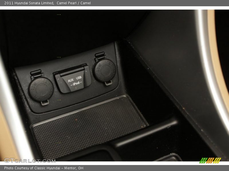 Camel Pearl / Camel 2011 Hyundai Sonata Limited
