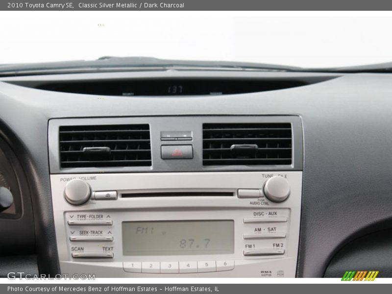 Classic Silver Metallic / Dark Charcoal 2010 Toyota Camry SE