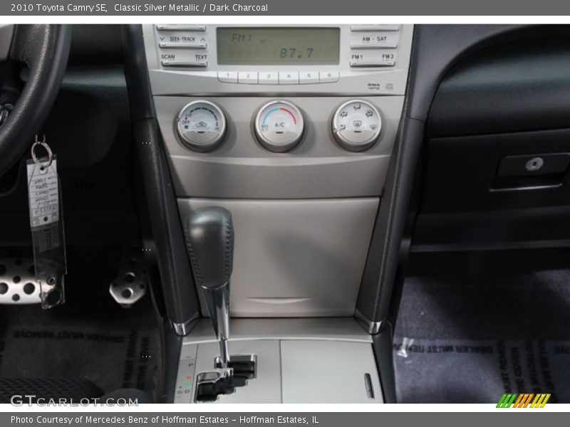 Classic Silver Metallic / Dark Charcoal 2010 Toyota Camry SE