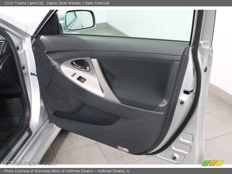 Classic Silver Metallic / Dark Charcoal 2010 Toyota Camry SE