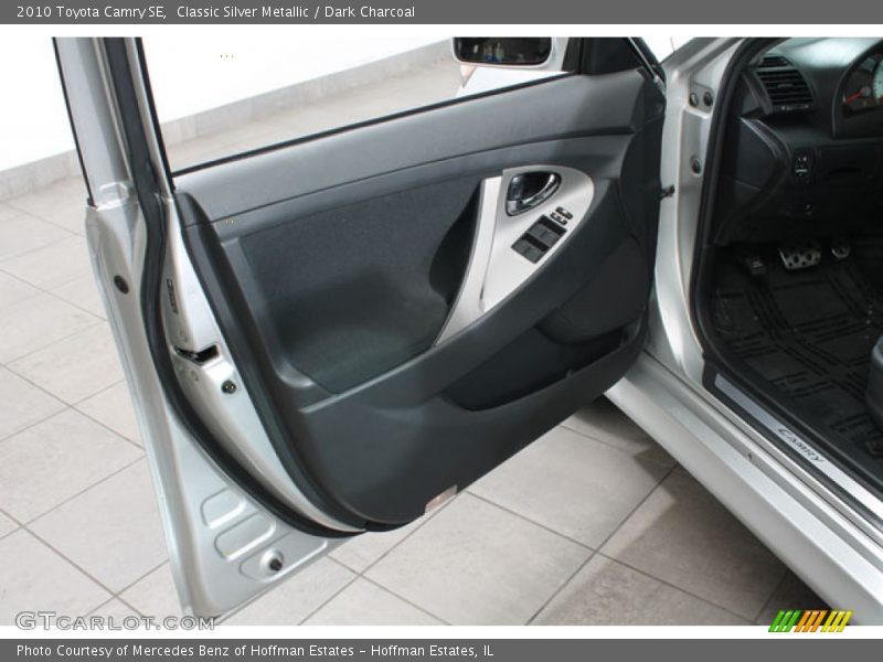 Classic Silver Metallic / Dark Charcoal 2010 Toyota Camry SE