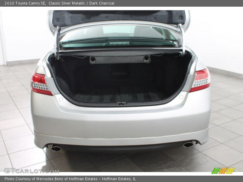 Classic Silver Metallic / Dark Charcoal 2010 Toyota Camry SE