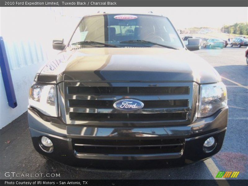 Tuxedo Black / Charcoal Black 2010 Ford Expedition Limited