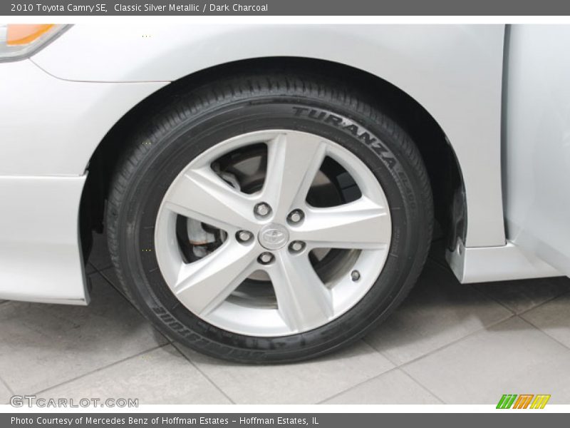 Classic Silver Metallic / Dark Charcoal 2010 Toyota Camry SE